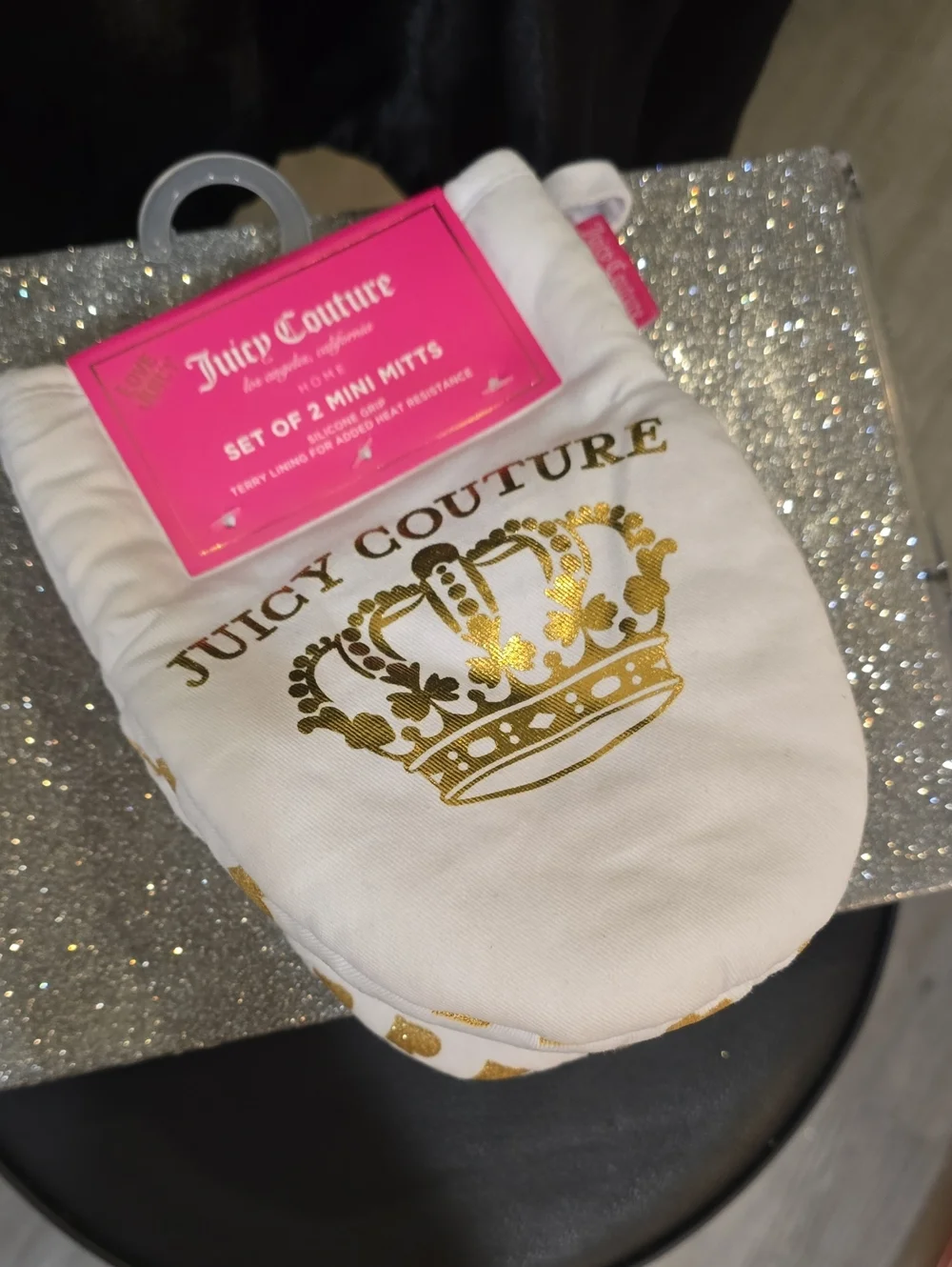 Juicy Couture Home Gold Foul Logo Crown & Hearts Mini Oven Mitt Set
